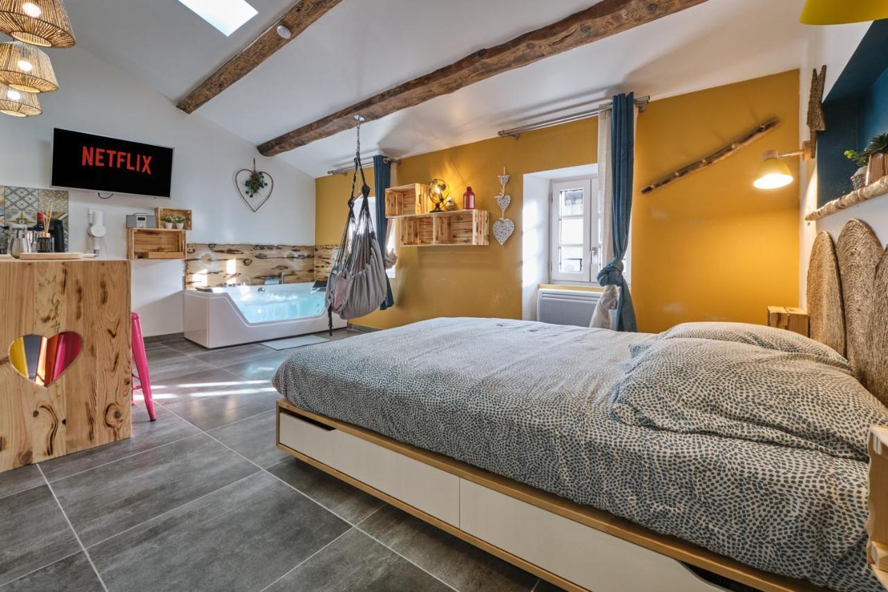 Place Carnot - Studio Tout Equipe Avec Jacuzzi Proche Toutes Commodites Carcasona Exterior foto