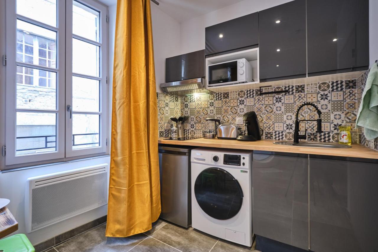 Place Carnot - Studio Tout Equipe Avec Jacuzzi Proche Toutes Commodites Carcasona Exterior foto