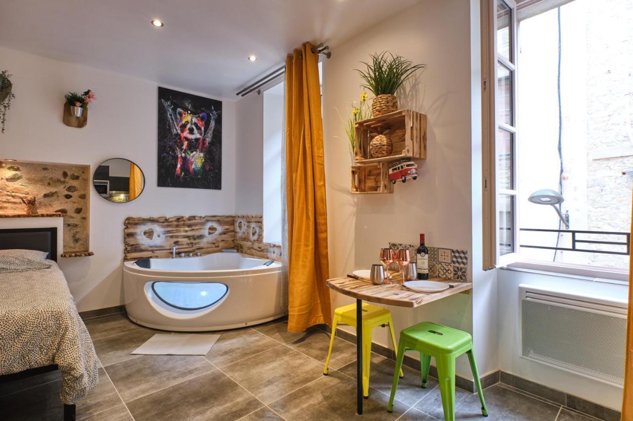 Place Carnot - Studio Tout Equipe Avec Jacuzzi Proche Toutes Commodites Carcasona Exterior foto