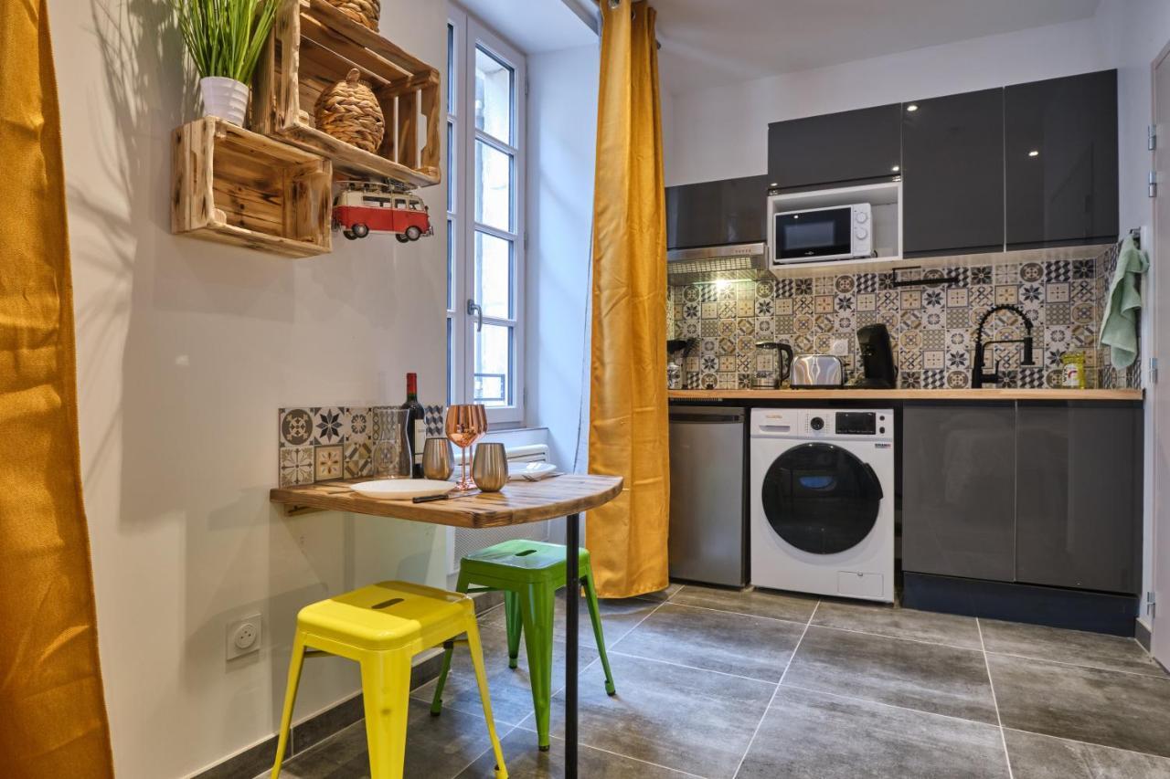 Place Carnot - Studio Tout Equipe Avec Jacuzzi Proche Toutes Commodites Carcasona Exterior foto