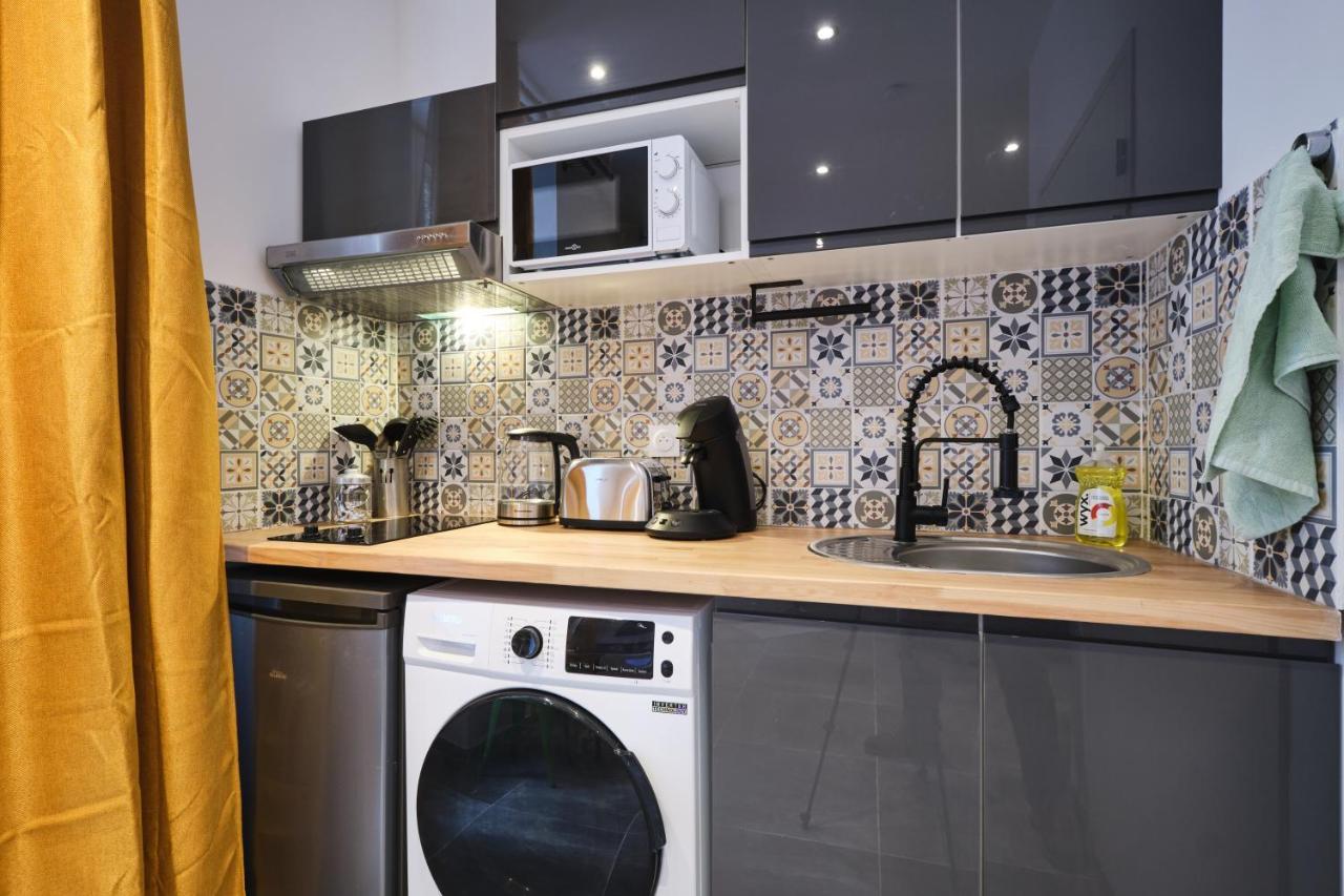 Place Carnot - Studio Tout Equipe Avec Jacuzzi Proche Toutes Commodites Carcasona Exterior foto