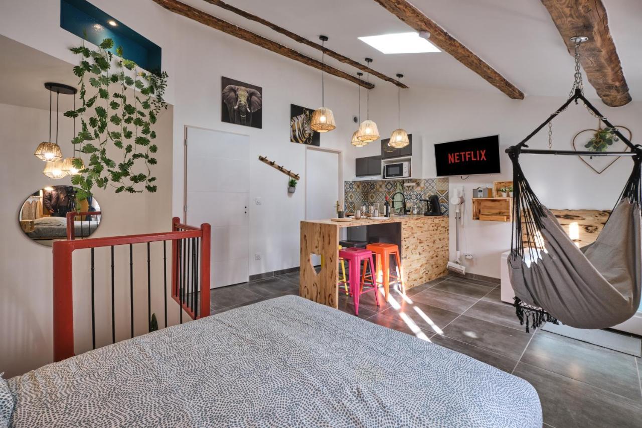 Place Carnot - Studio Tout Equipe Avec Jacuzzi Proche Toutes Commodites Carcasona Exterior foto